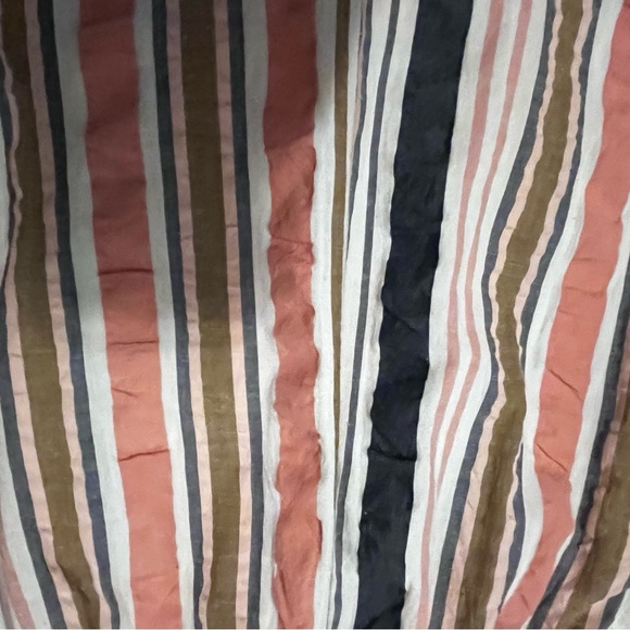 Loft Top - Picture 5 of 10